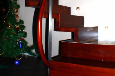 Schody drewniane-schody dywanowe 12