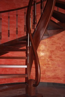 Schody drewniane-schody policzkowe gięte 17